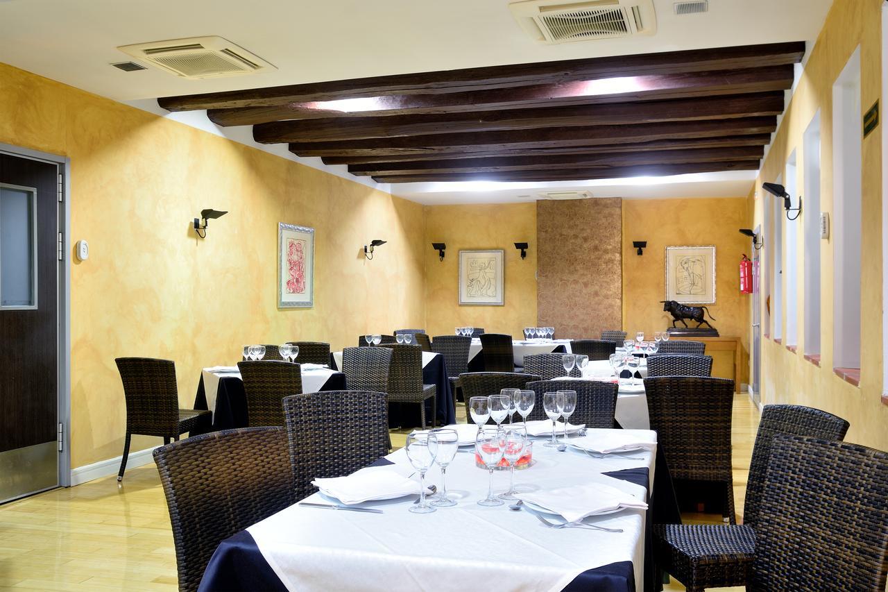 Hotel Ahc Palacio Coria Exterior photo