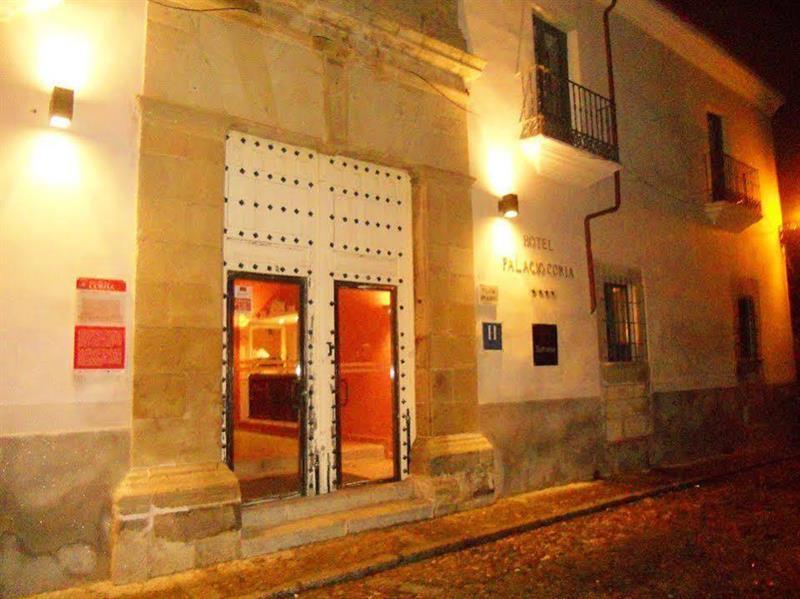Hotel Ahc Palacio Coria Exterior photo
